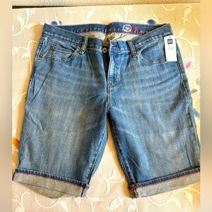 GAP Blue Jean Shorts for Women. NWT.